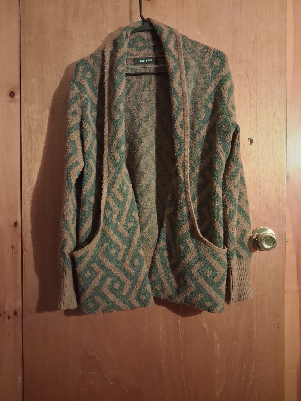 Chloe + Isabel Open-Front Geo Pattern Cardigan in Grey and Tan
